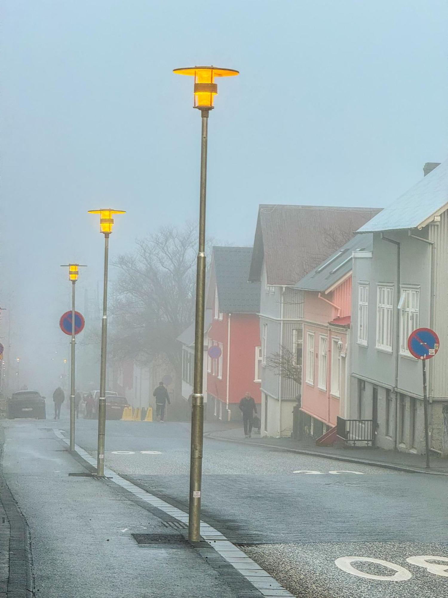 Enjoy Reykjavik Yellow Door Apartment Экстерьер фото